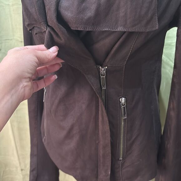 Vince brown Leather/suede Jacket with Zip Front and Tailored Silhouette, S - Picture 4 of 9